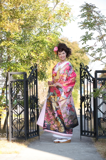 岐阜県可児市・大垣市　ミスロージィ｜ブライダル衣装ドレス・成人式・753のレンタル衣装・撮影はミスロージィへ