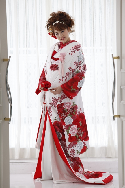 岐阜県可児市・大垣市　ミスロージィ｜ブライダル衣装ドレス・成人式・753のレンタル衣装・撮影はミスロージィへ