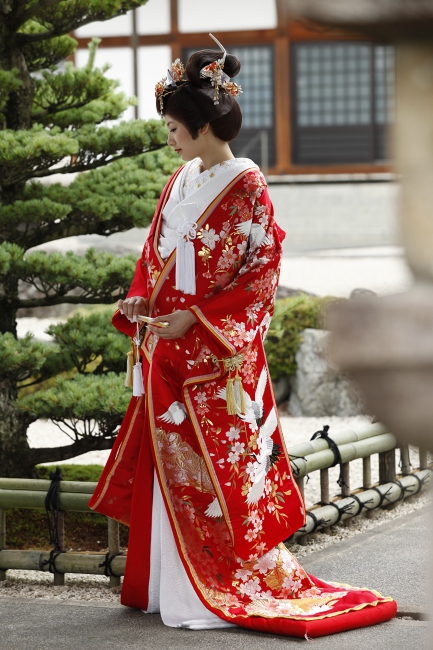 岐阜県可児市・大垣市　ミスロージィ｜ブライダル衣装ドレス・成人式・753のレンタル衣装・撮影はミスロージィへ