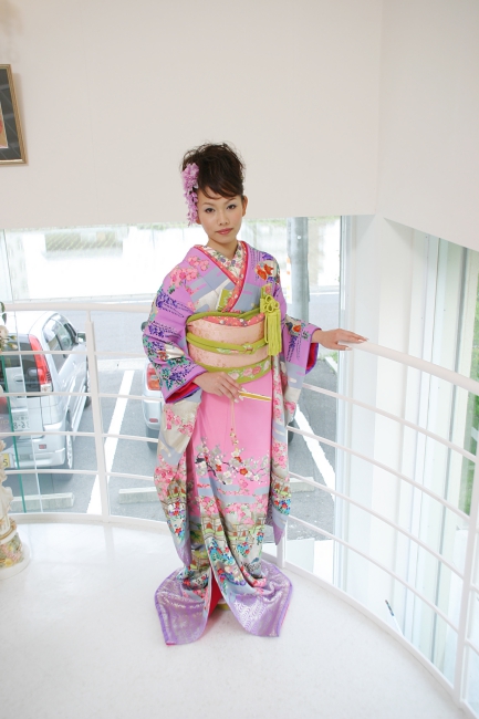 岐阜県可児市・大垣市　ミスロージィ｜ブライダル衣装ドレス・成人式・753のレンタル衣装・撮影はミスロージィへ