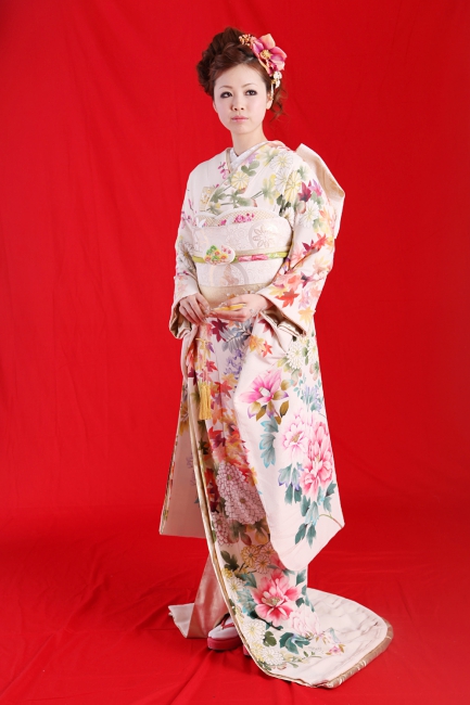 岐阜県可児市・大垣市　ミスロージィ｜ブライダル衣装ドレス・成人式・753のレンタル衣装・撮影はミスロージィへ