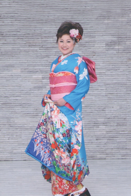 岐阜県可児市・大垣市　ミスロージィ｜ブライダル衣装ドレス・成人式・753のレンタル衣装・撮影はミスロージィへ