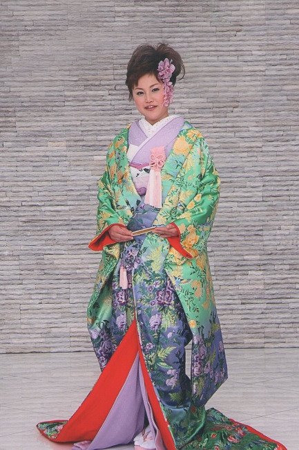 岐阜県可児市・大垣市　ミスロージィ｜ブライダル衣装ドレス・成人式・753のレンタル衣装・撮影はミスロージィへ